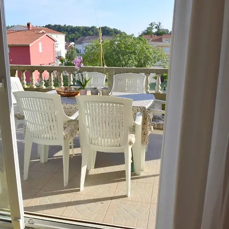 Apartment Stel Mar Palit