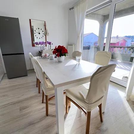Apartment Stel Mar Palit
